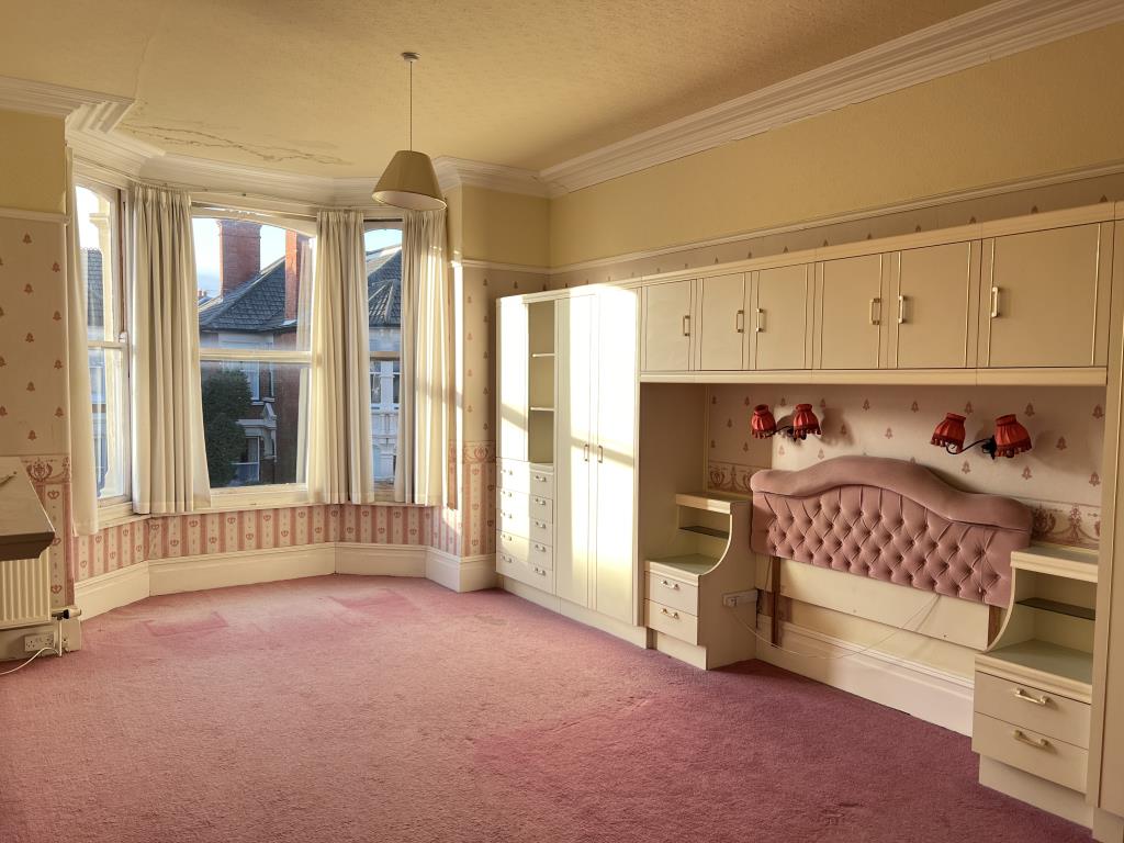Lot: 114 - SUBSTANTIAL SEMI-DETACHED HOUSE FOR IMPROVEMENT - Bedroom with built in storage cupboards